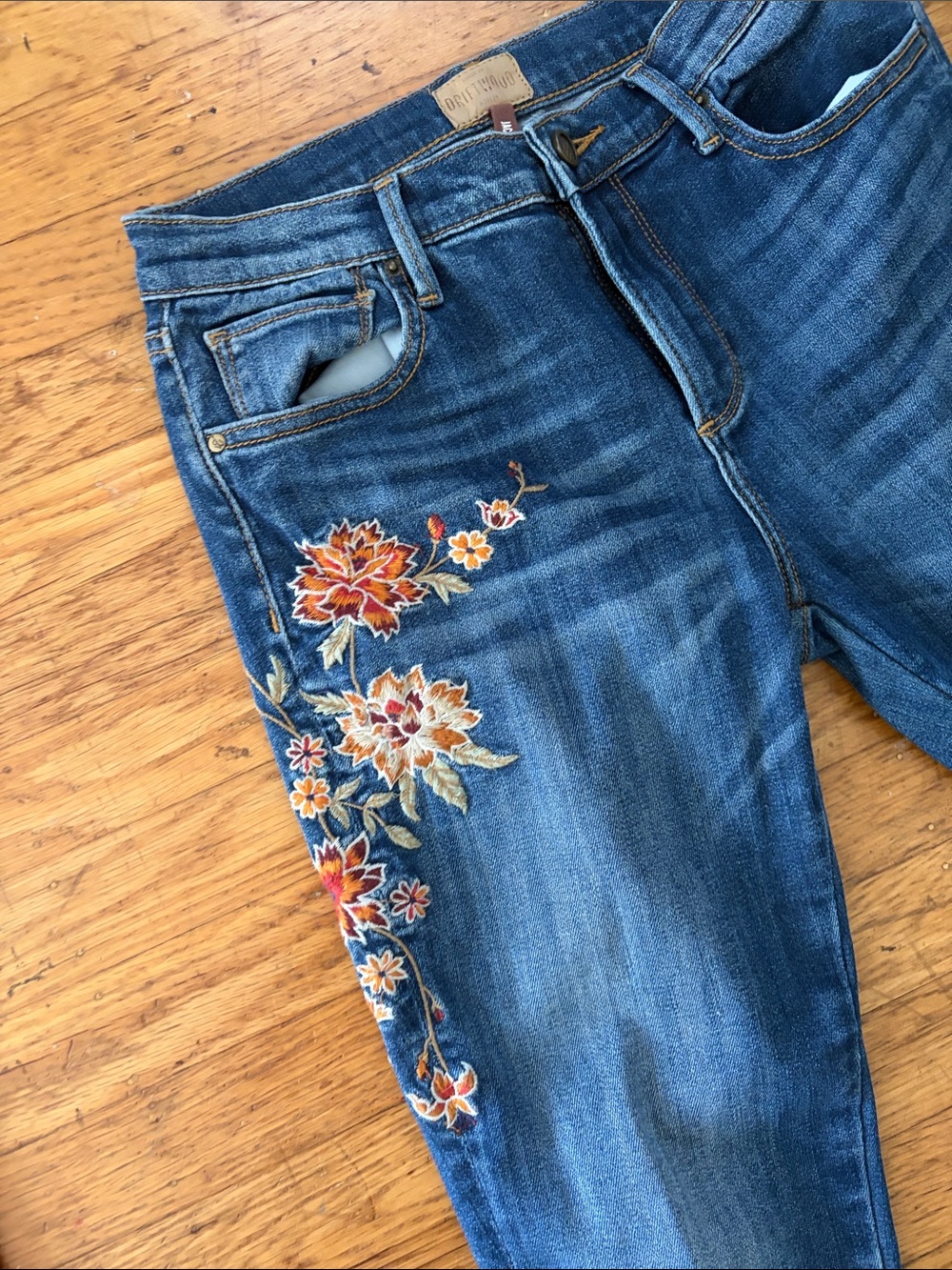 DRIFTWOOD Jackie slim jeans with orange and green flower embroidery